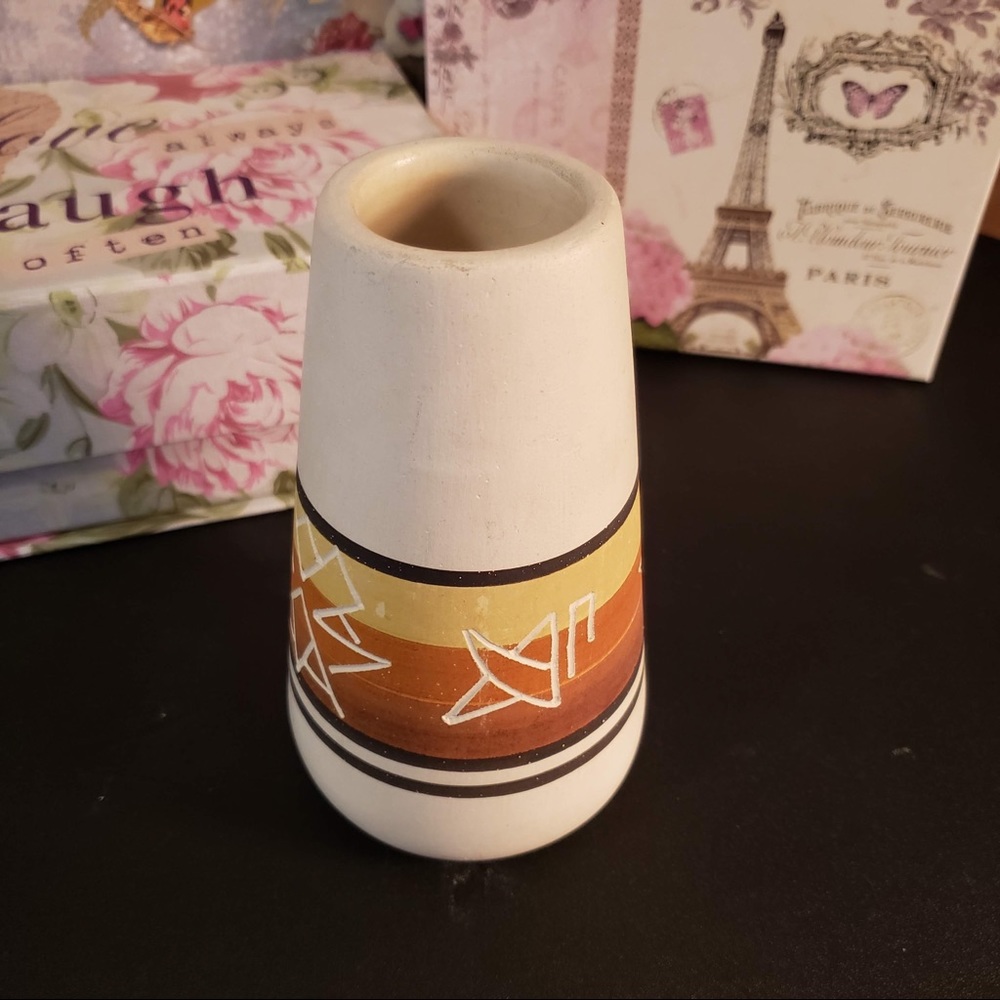 Sioux pottery small Southwest Design
